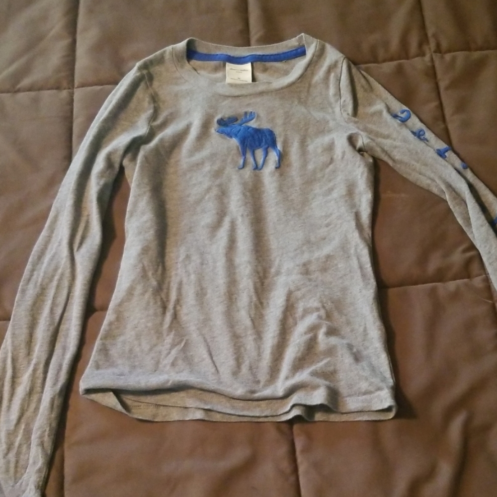 Abercrombie kids long sleeve t-shirt